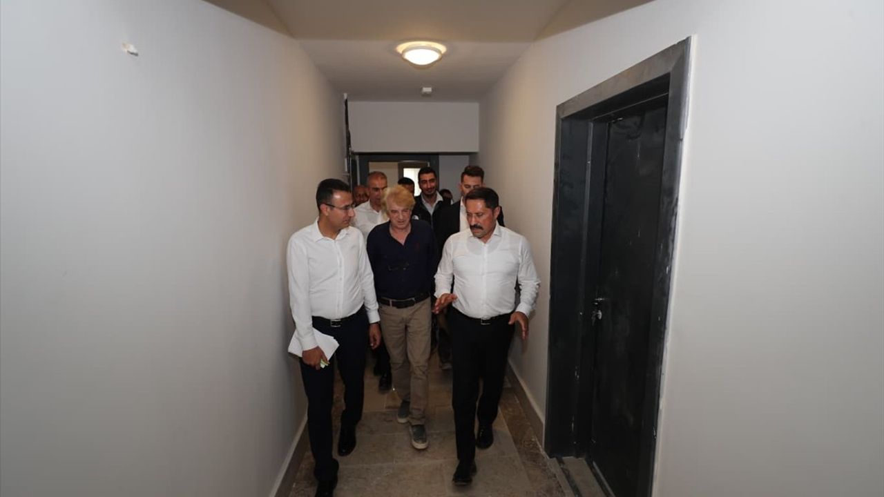 Hatay Kırıkhan'da 1597 Afet Konutu ve 2 Ticaret Merkezi İnşaatı Sürüyor