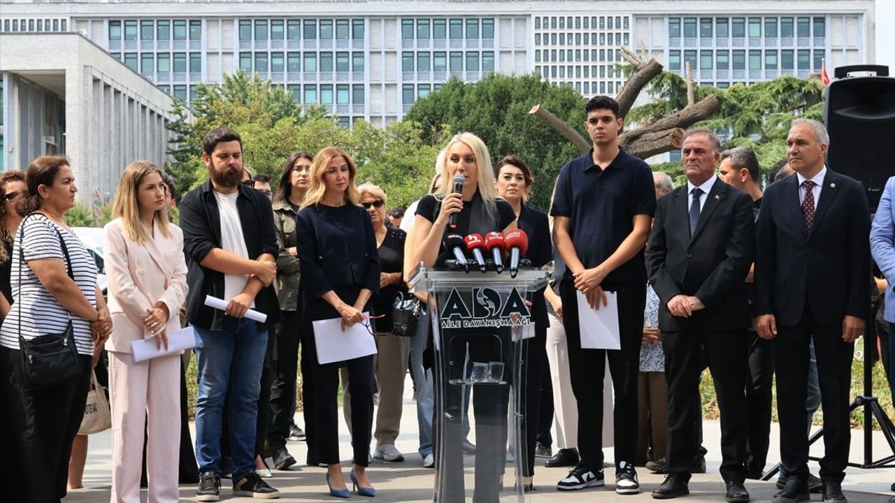 İBB Yolsuzluk Soruşturmalarında Tutuklananların Yakınlarından Tepki Açıklaması