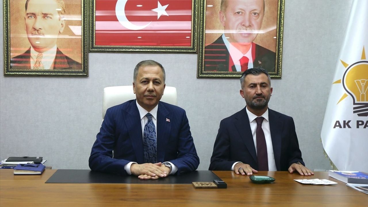 İçişleri Bakanı Yerlikaya, Ağrı Valiliğini Ziyaret Etti