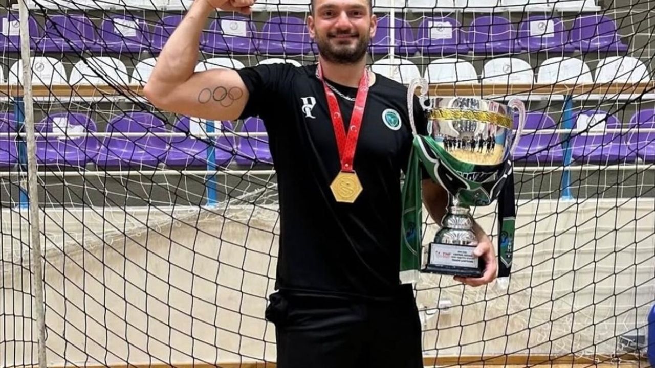 İşitme Engelli Milli Hentbolcu Cem Denli motosiklet kazasında hayatını kaybetti