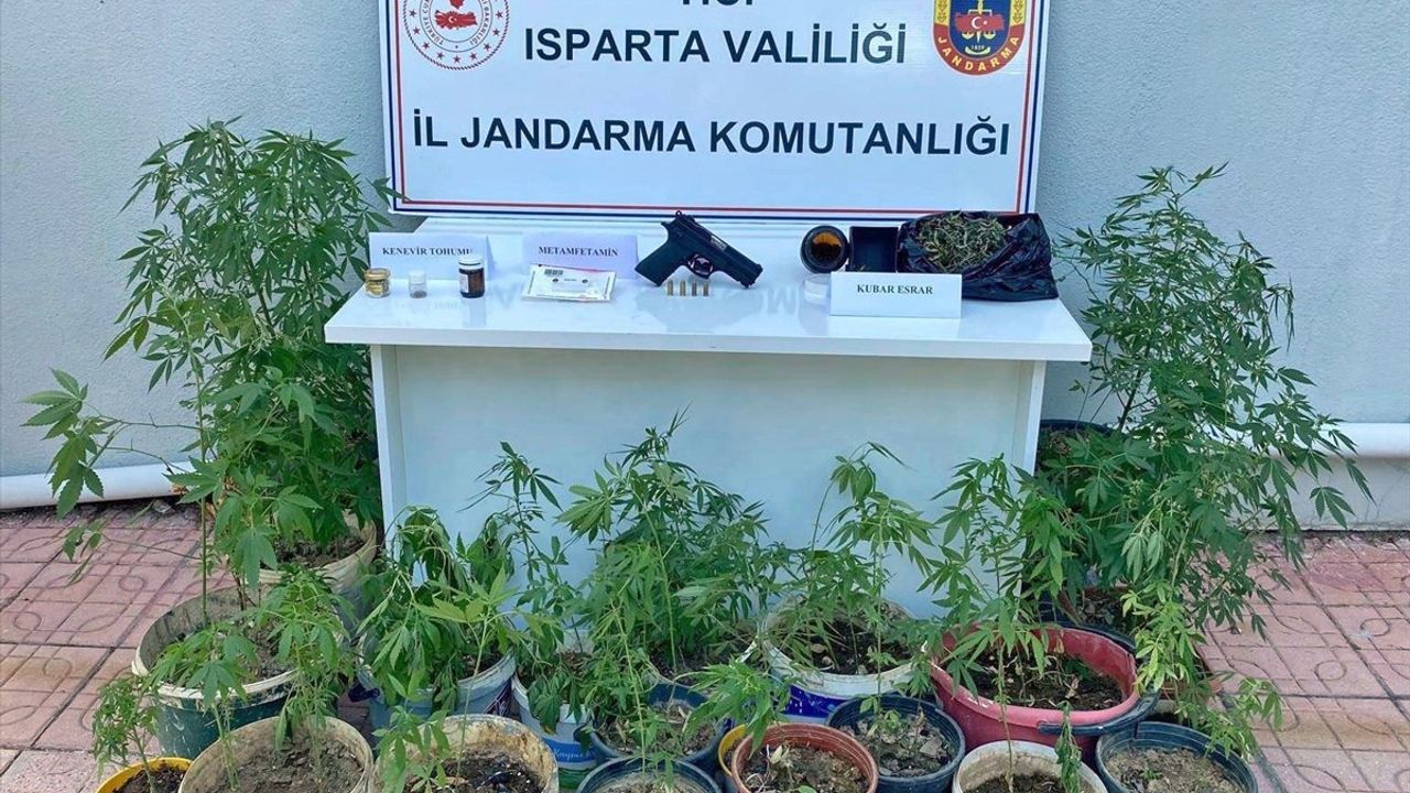 Isparta'da Uyuşturucu Operasyonu: 2 Gözaltı