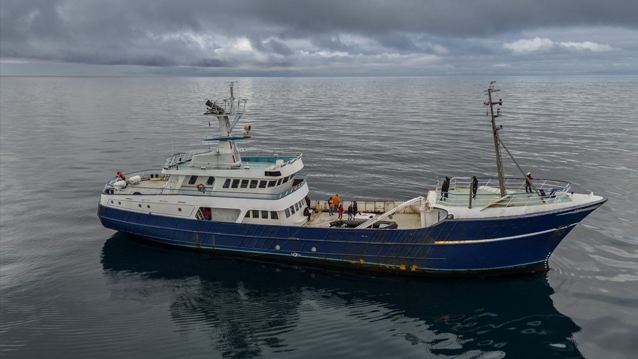 İstanbul'a Dönen 5. Ulusal Arktik Bilimsel Araştırma Seferi: İklim Değişikliğine Dair Önemli Veriler Elde Edildi