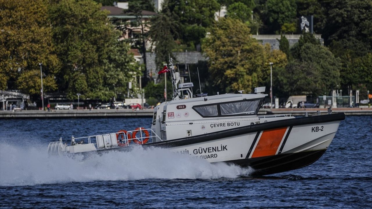 İstanbul Boğazı'nda 4. Gün: Kayıp Rus Yüzücü Nikolai Andreevich Svechnikov İçin YTS ile Arama