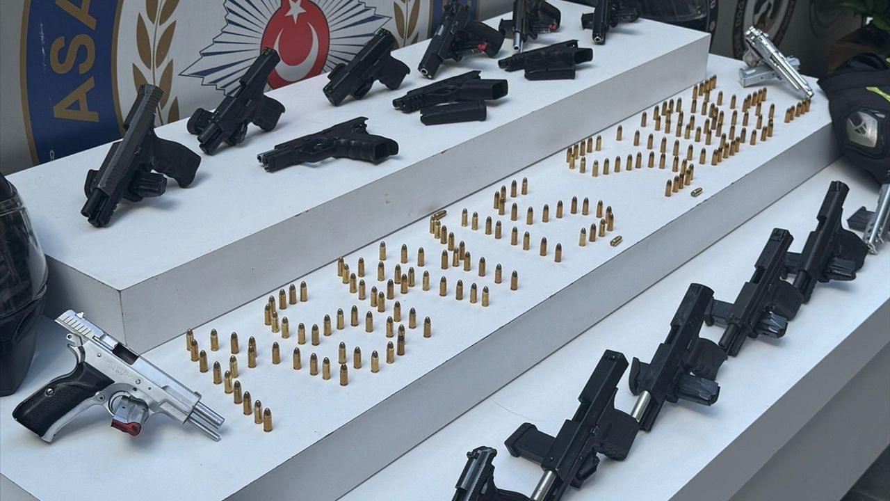 İstanbul'da 10 ilçede operasyon: 29 zanlı yakalandı