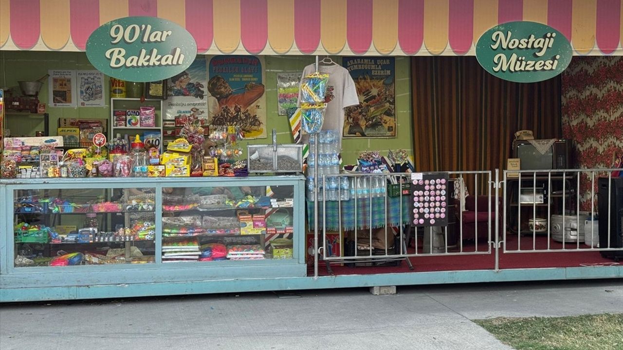 İstanbul'da 90'lar Festivali Coşkusu Başladı