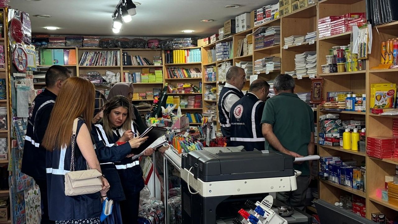 İstanbul'da kırtasiye ve okul ürünleri denetimi: 17 bin 461 ürün incelendi, 1 milyon 972 bin 418 liralık ceza