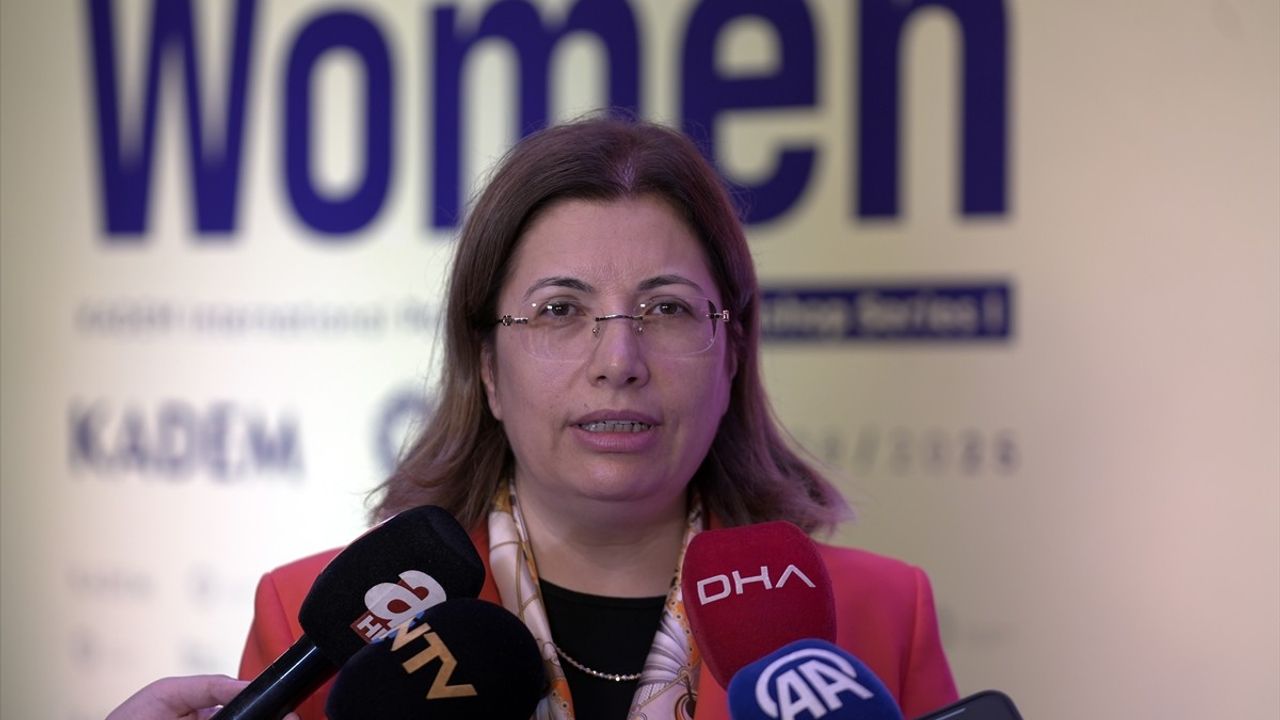 İstanbul'da Önyargı ve Kadın Çalıştayı Başladı