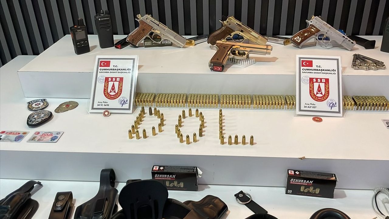 İstanbul'da Sosyal Medya 'Polis' Dolandırıcılığı: 3 Zanlı Tutuklandı