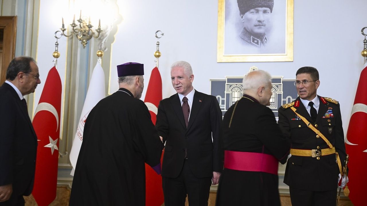 İstanbul Valisi Davut Gül 30 Ağustos Zafer Bayramı'nda Tebrikleri Kabul Etti