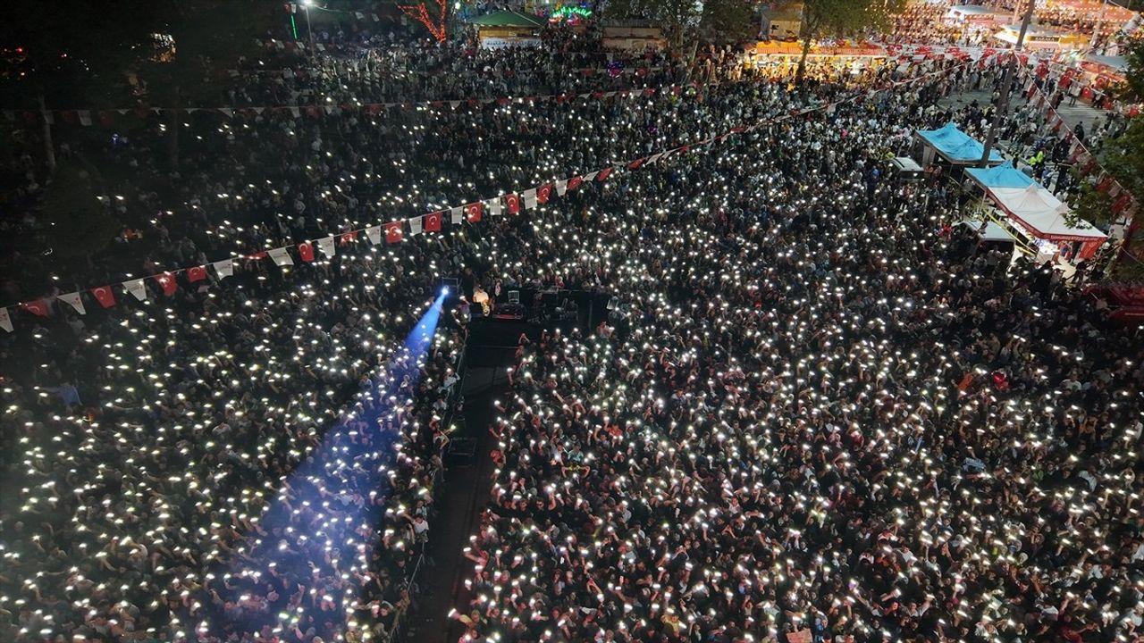 Kahramanmaraş’ta 2. Uluslararası Geleneksel Ağustos Fuarı 11 Günde 750 Bini Aştı