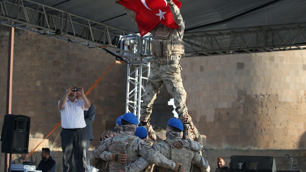 Kars'ta Ani Fethi 961. Yıl Dönümü Törenle Anıldı