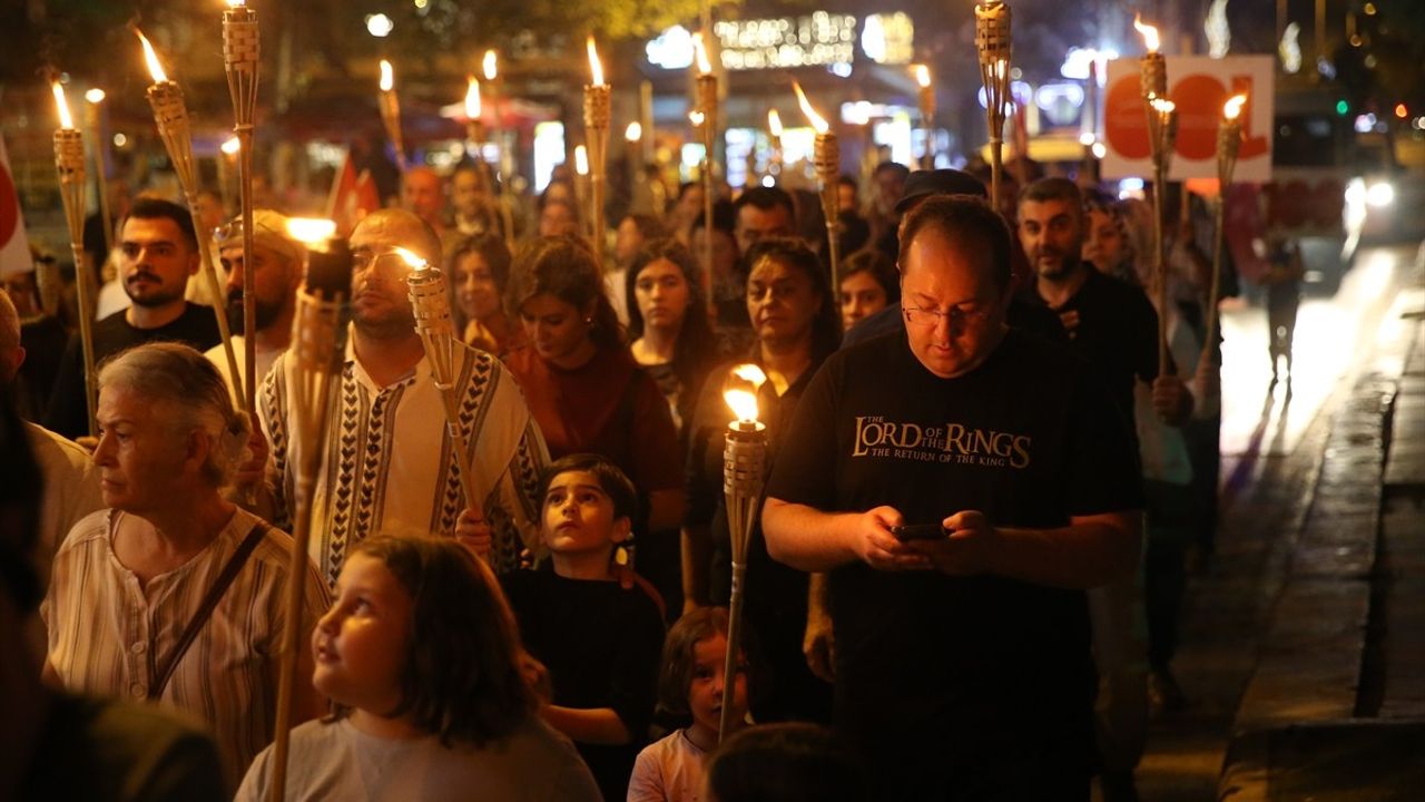 Kastamonu'da Fener Alayı: Atatürk'ün Gelişi ve Şapka İnkılabı'nın 100. Yılı