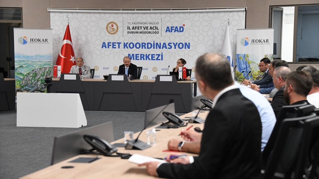 Kastamonu Güney Karadeniz Jeoparkı Değerlendirme Toplantısı Gerçekleştirildi