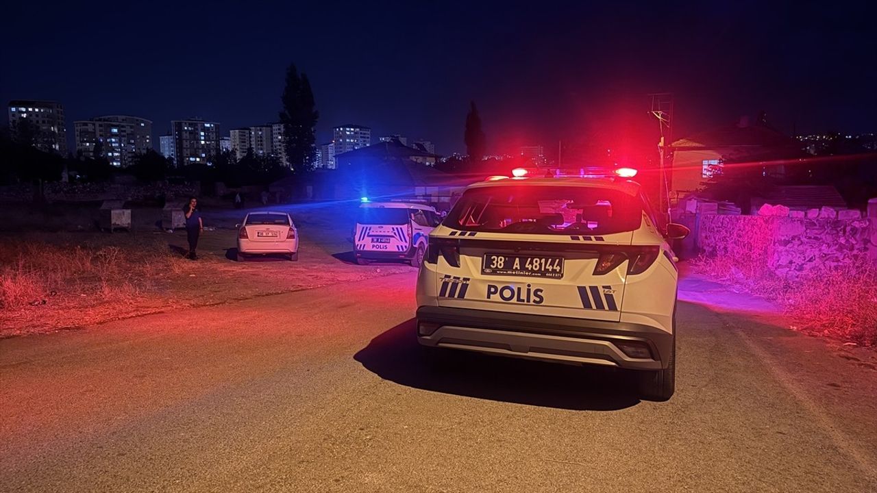 Kayseri'de Düğün Sırasında Bıçaklı Kavga: 3 Yaralı