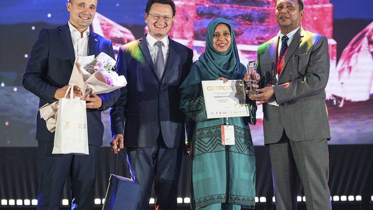 Kazan'da 4. Küresel Gençlik Zirvesi: Küresel Genç Liderler Ödülleri Sahiplerini Buldu