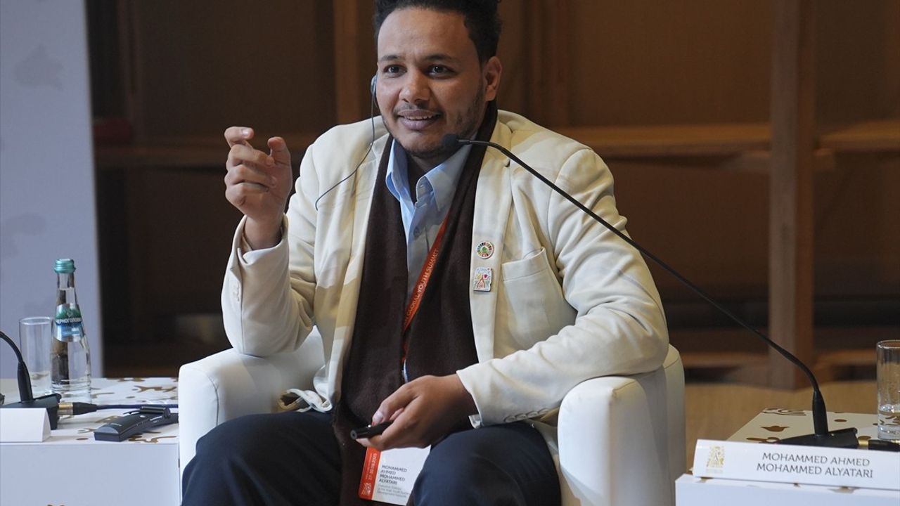 Kazan Zirvesi'nde Dijital Çağda Kişiselleştirilmiş ve Kapsayıcı Öğrenme Oturumu