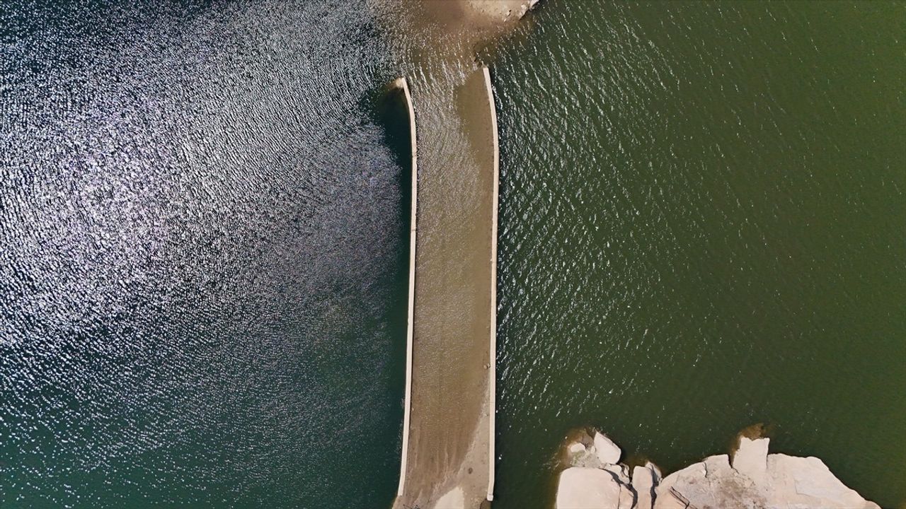 Kırklareli'nde Su Çekilince Çağlayan Köprüsü Gün Yüzüne Çıktı