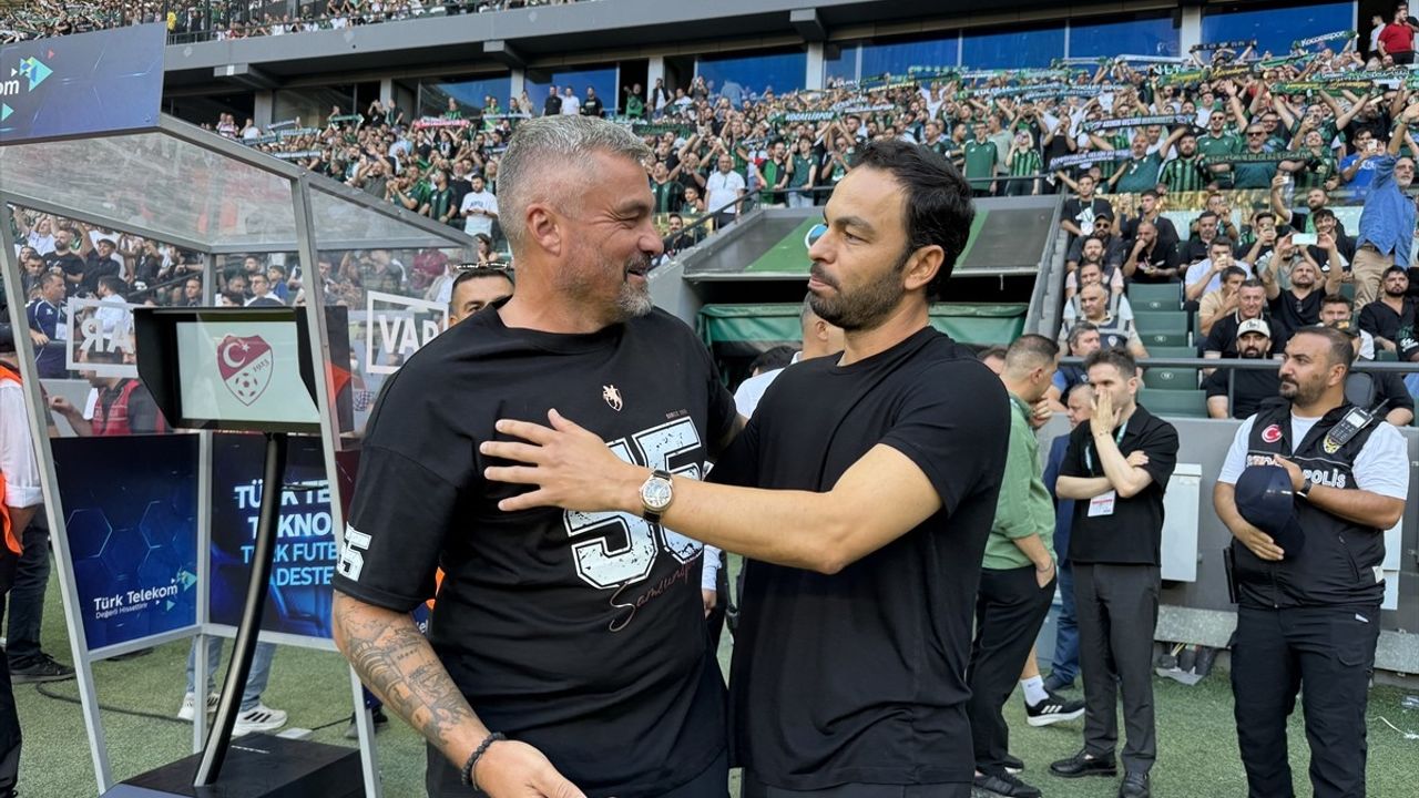 Kocaelispor 0-0 Samsunspor — İlk Yarıda Kurtarışlar ve Kırmızı Kart