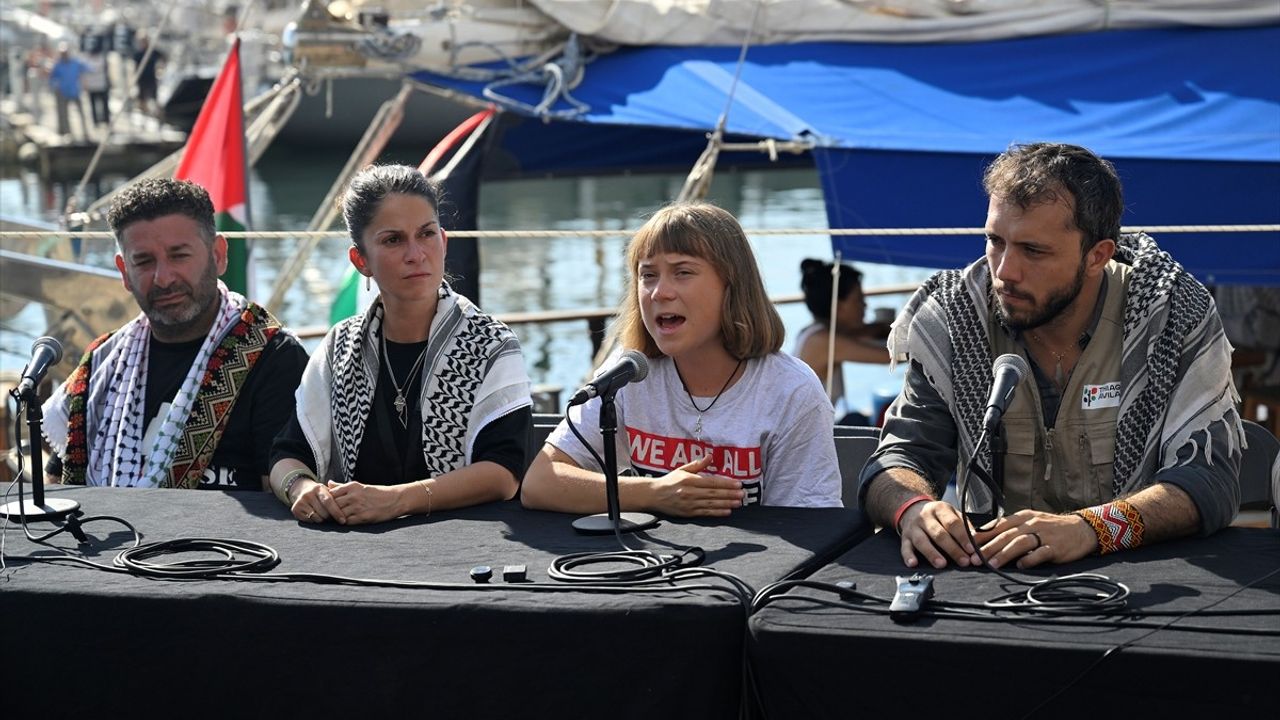 Küresel Sumud Filosu Barselona'dan Gazze'ye: İsrail Ablukasını Kırma Girişimi