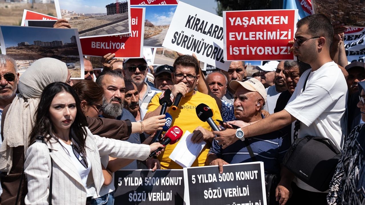 Mamak'ta Kentsel Dönüşüm Mağdurları: Tamamlanmayan Konutlar İçin Teslimat Talebi