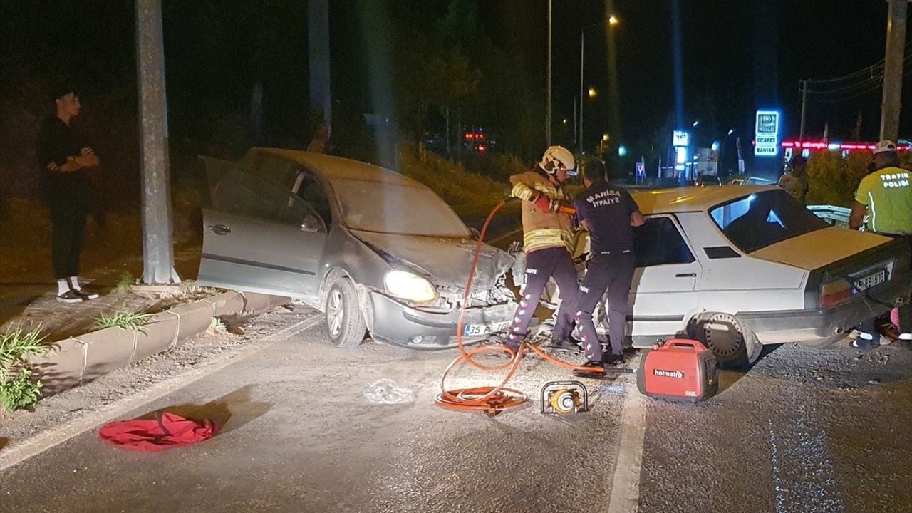 Manisa Demirci'de Trafik Kazası: 7 Yaralı