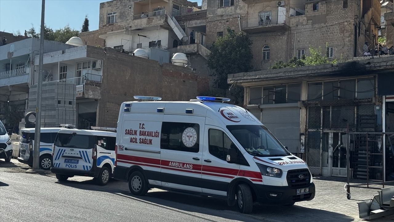 Mardin'de İki Kız Kardeş Evlerinde Ölü Bulundu: Otopsi İçin Diyarbakır'a Gönderildiler