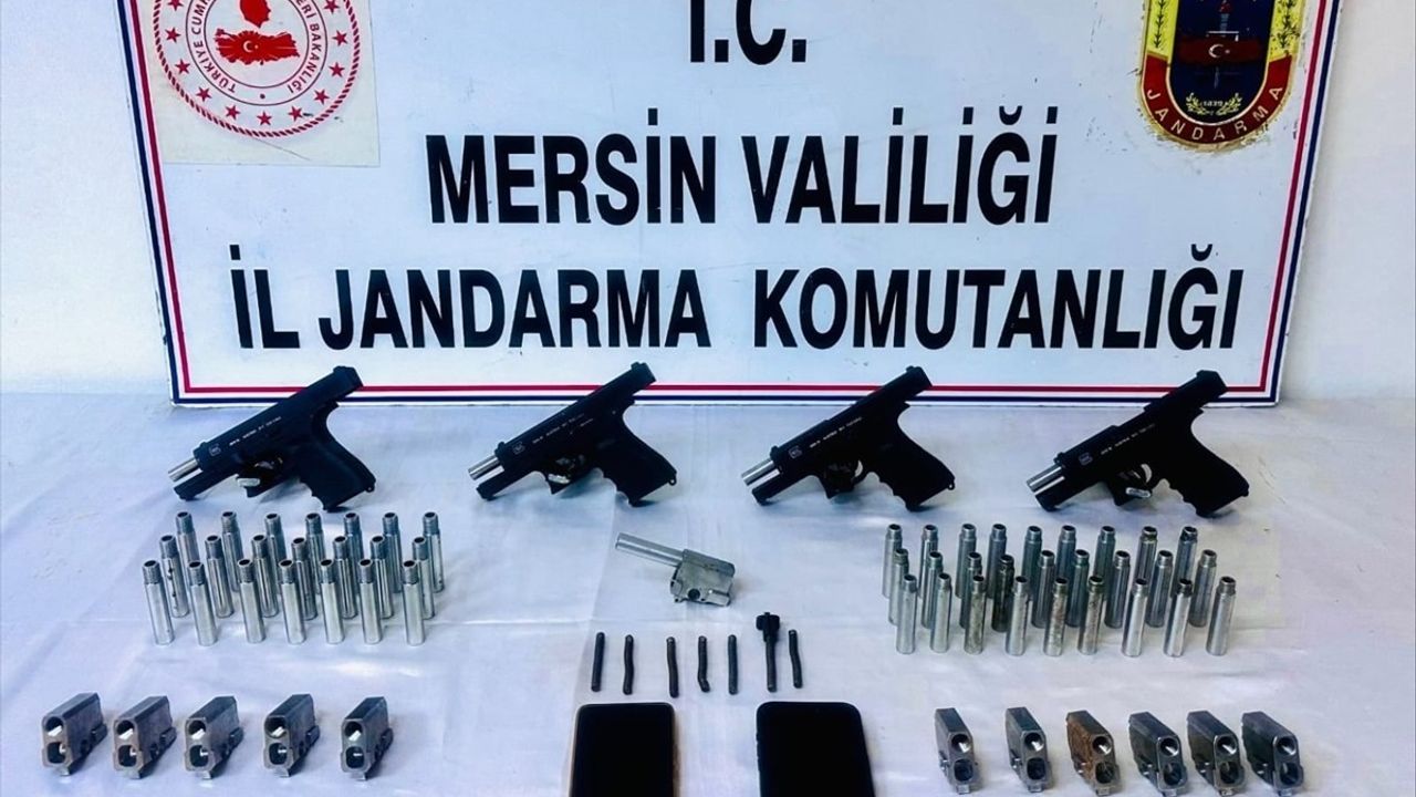Mersin'de Suç Örgütü Elebaşı Yakalandı, 70 Tabanca Ele Geçirildi