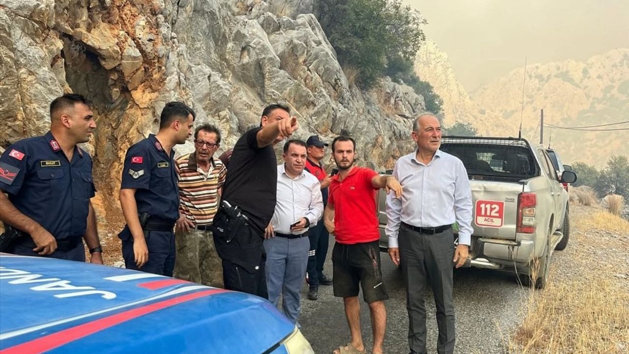Mersin Valisi Toros: Silifke ve Anamur'da Orman Yangınlarına Müdahale Sürüyor