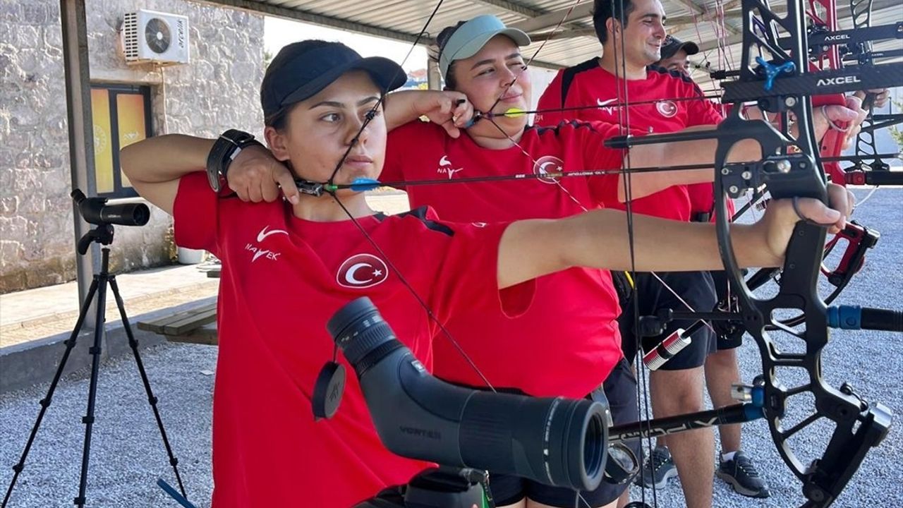 Milli Okçular Gelibolu'da Dünya Şampiyonası Hazırlıklarını Sürdürüyor