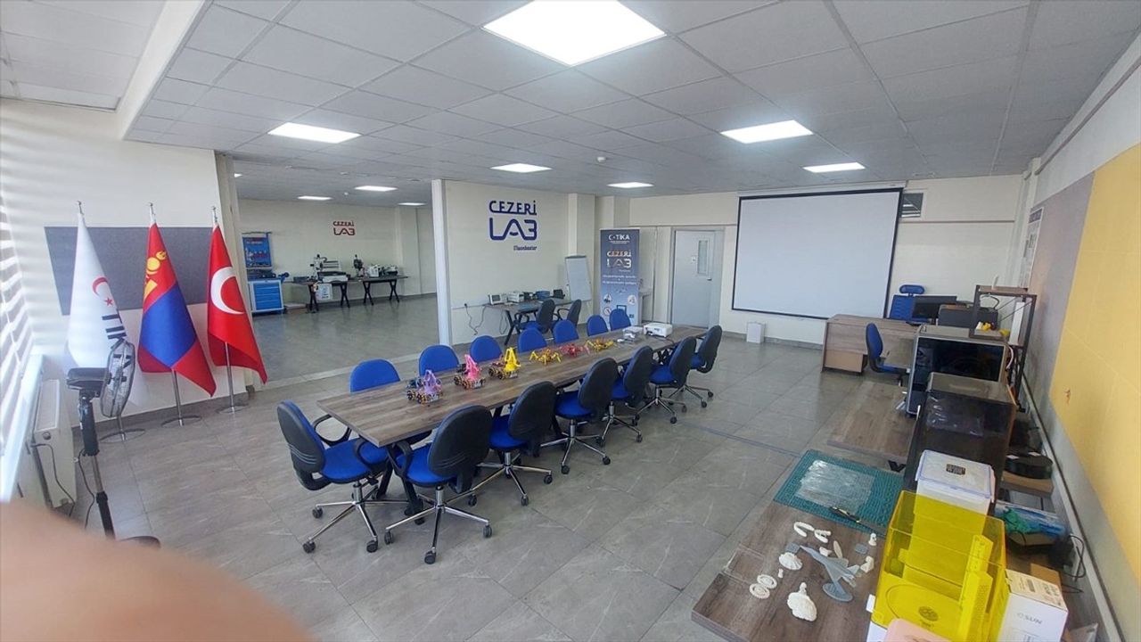 Moğolistan'da Geleceğin Mühendisleri: TİKA'nın Cezeri Lab'i Faaliyete Geçti