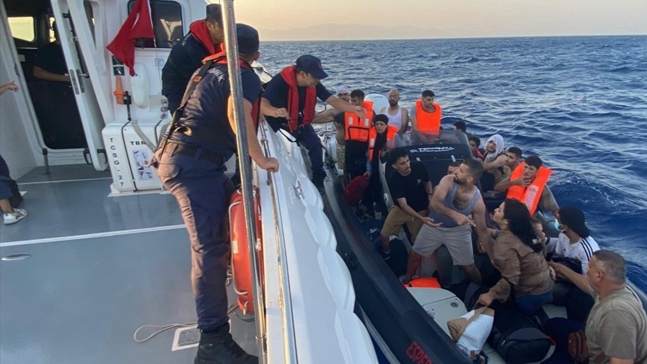 Muğla Açıklarında 39 Düzensiz Göçmen Kurtarıldı