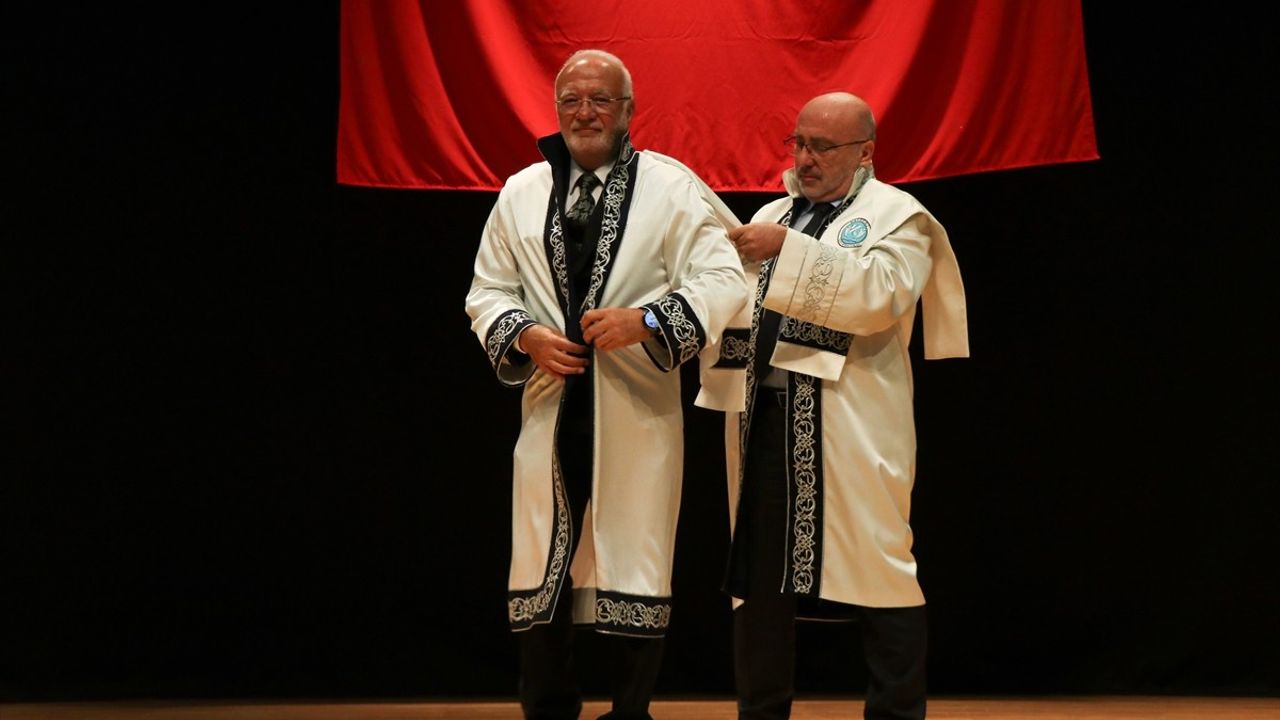 Mustafa Elitaş'a Kayseri Üniversitesinden Fahri Doktora Unvanı