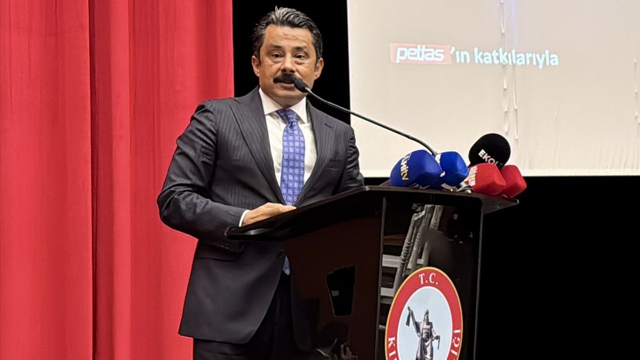 Neşet Ertaş Kültür ve Müzik Festivali Kırşehir'de Başladı