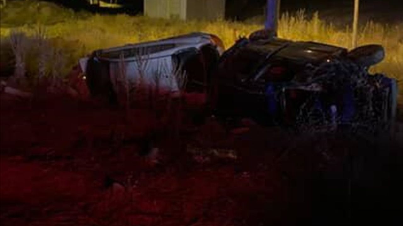 Nevşehir'de Trafik Kazası: Otomobil ile Hafif Ticari Araç Çarpıştı — 5 Yaralı