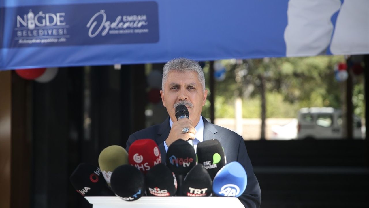 Niğde'ye Yeni Kültür Merkezi: Yaşar Kaplan Kütüphanesi ve Doktor Müzeyyen Toker Kadın Yaşam Merkezi Açıldı