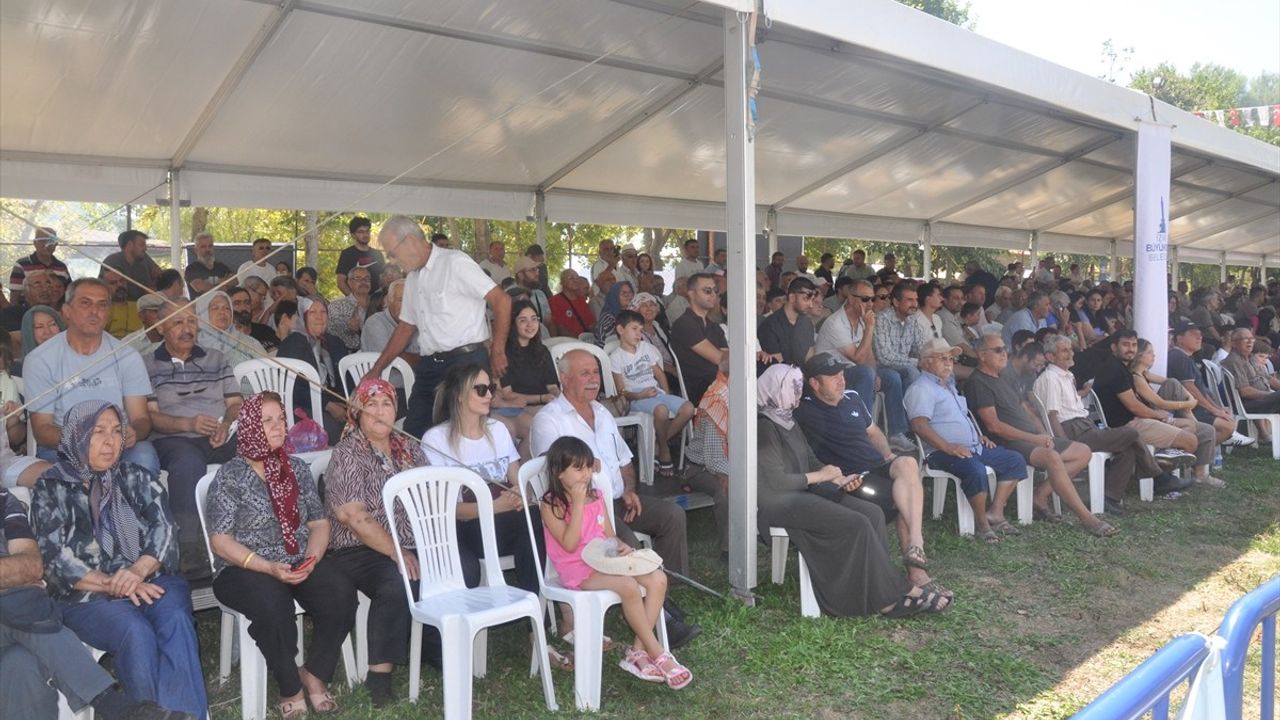 Ödemiş Gölcük Yaylası Yağlı Güreşleri'nde Başpehlivan Erkan Taş