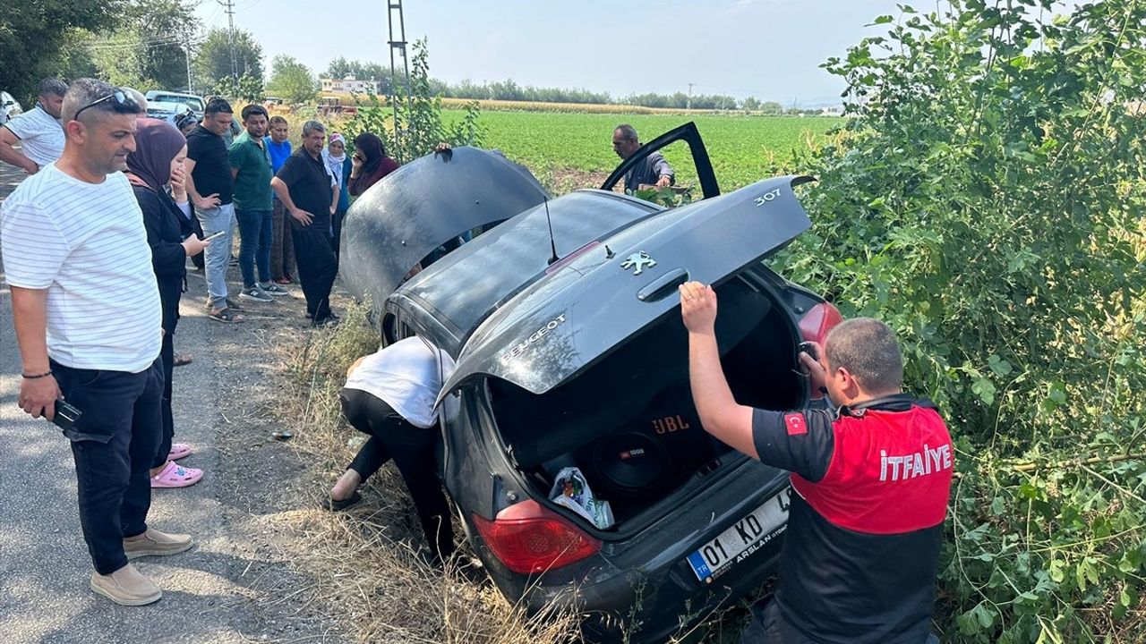 Osmaniye'de Şarampole Devrilen Araçta 4 Yaralı