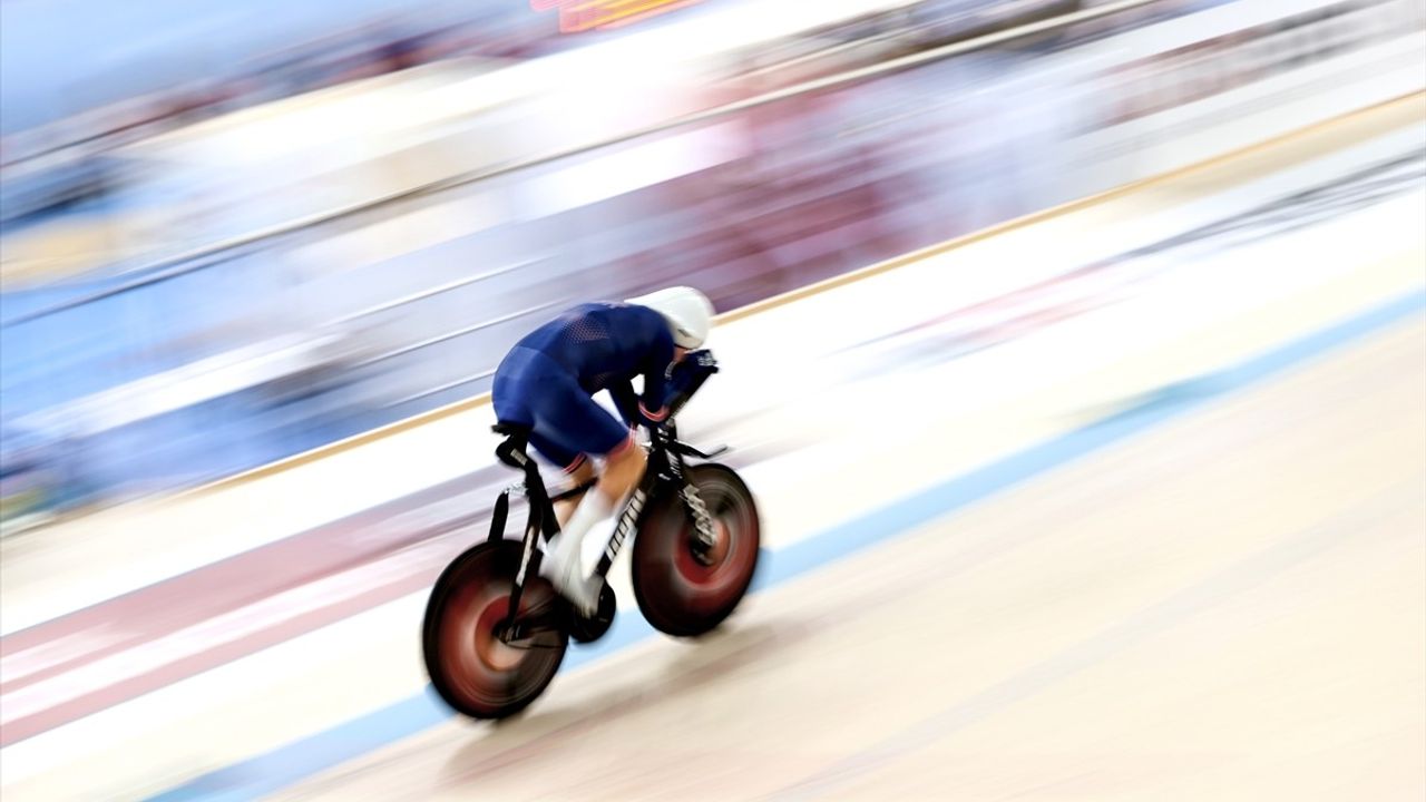 Pist bisikletinde dünya rekoru: William Bjergfelt C5'te 51.463 km