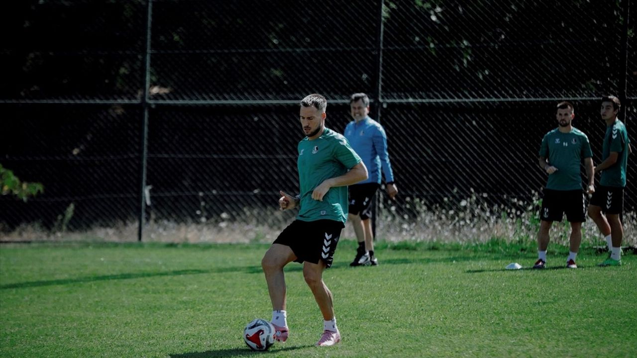 Sakaryaspor, Boluspor Maçına Rüstemler'de Hazırlanıyor