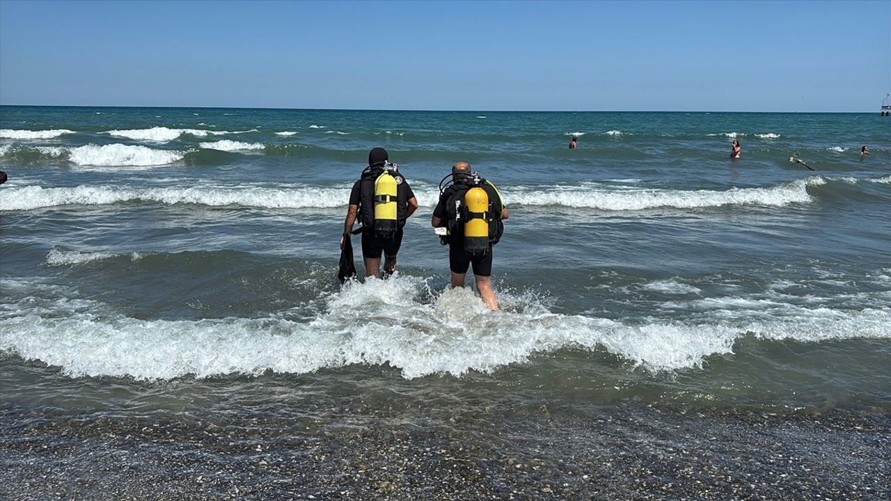 Samsun Atakum'da Denizde Facia: 1 Genç Boğuldu, Diğeri Aranıyor