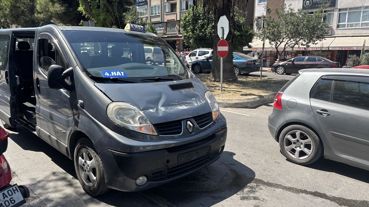 Samsun'da Kamyon ile Dolmuş Çarpıştı: 4 Kişi Hafif Yaralandı