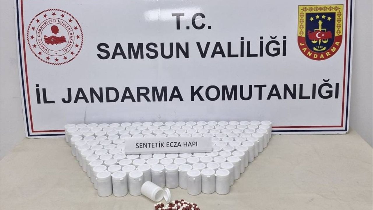 Samsun İlkadım'da 9 bin 31 sentetik ecza hapı ele geçirildi