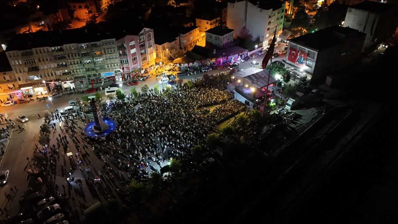 Samsun Yaz Festivalinde Öykü Gürman Coşkusu