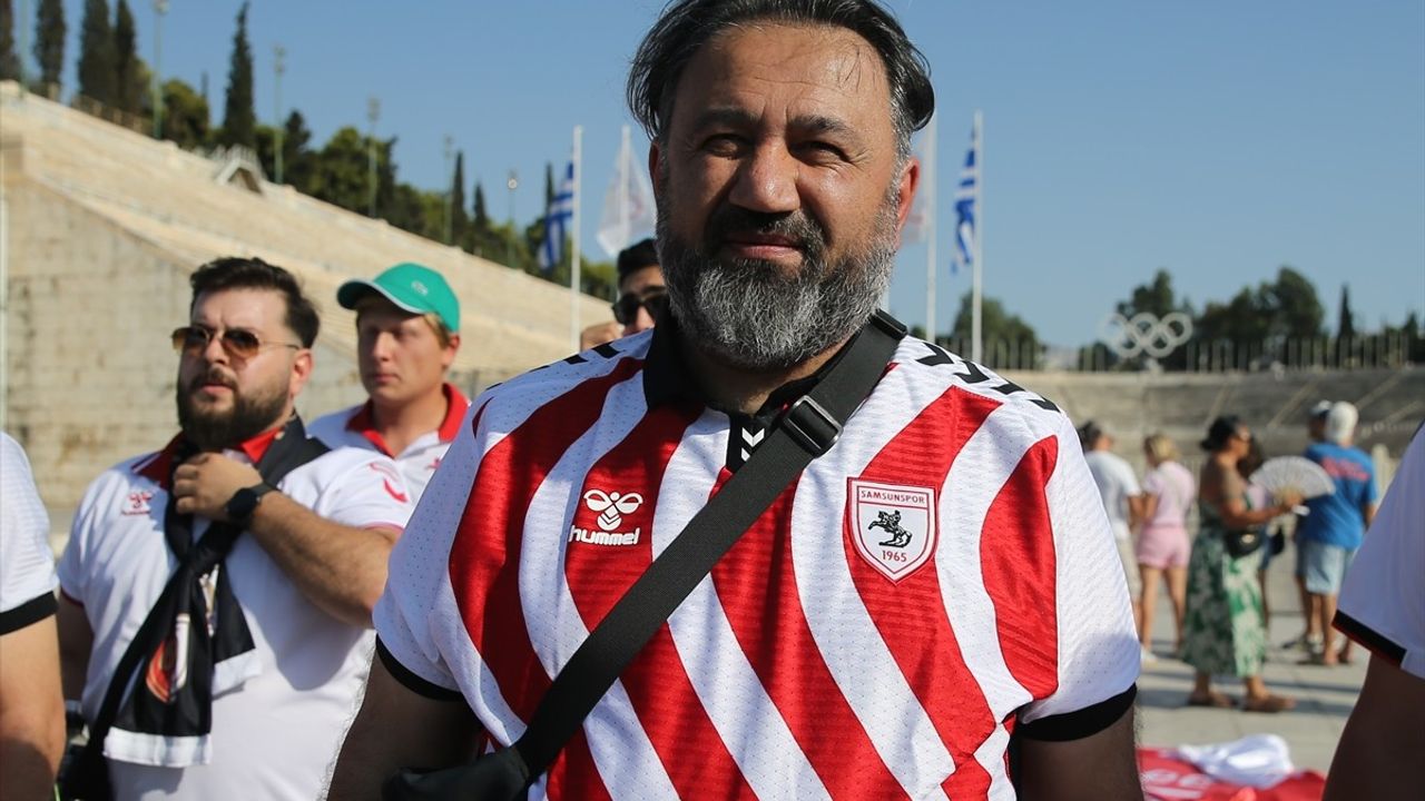 Samsunspor Taraftarı Moğolistan'dan 10 bin 300 km Kat Edip Atina'ya Ulaştı