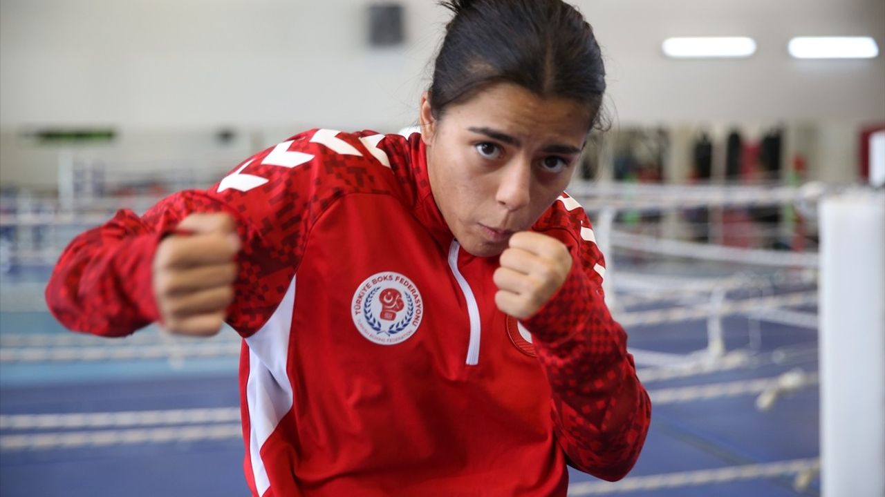 Simge Bekler'in Hedefi: Gençler Avrupa Şampiyonası'nda Altın