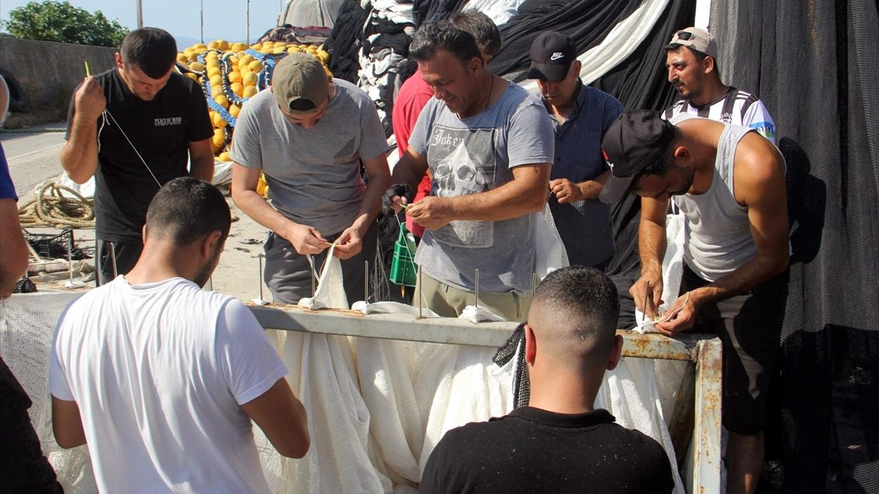 Sinop'ta Balıkçılar 1 Eylül İçin Gün Sayıyor: Av Sezonu Hazırlıkları