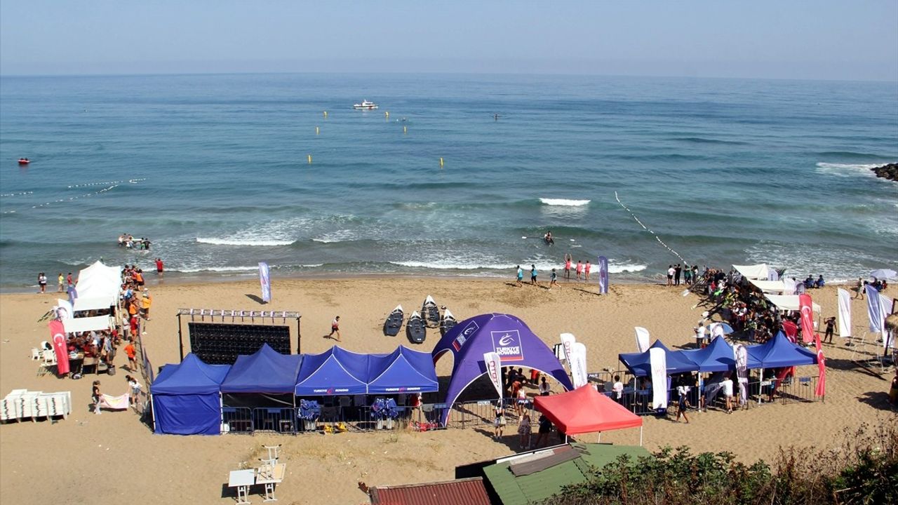 Sinop'ta Başladı: Deniz Küreği Türkiye Şampiyonası Sahil Sürat Yarışları