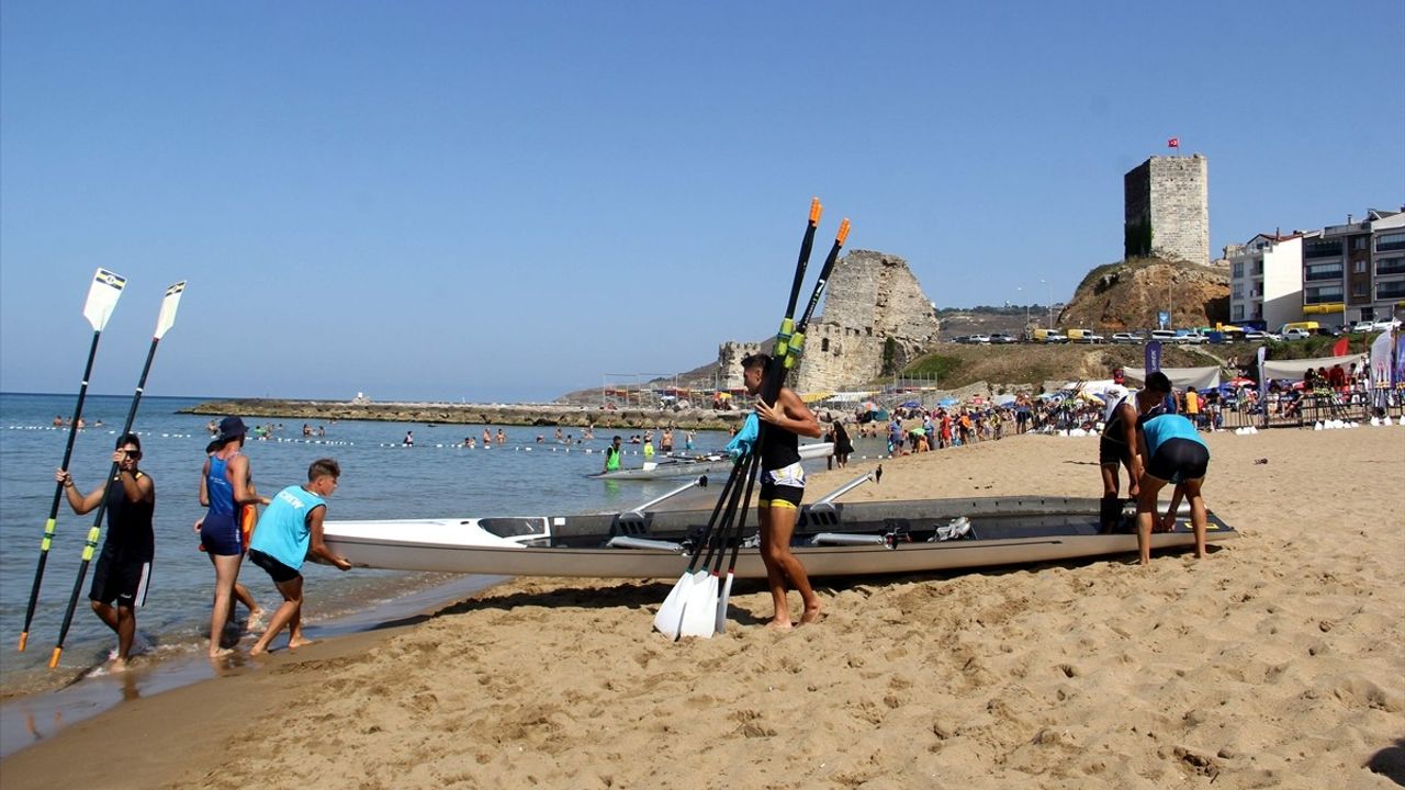 Sinop'ta Deniz Küreği Türkiye Şampiyonası Sahil Sürat Yarışları Sona Erdi