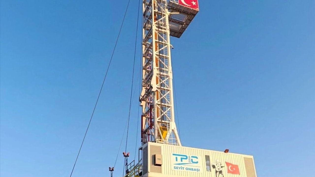 Şırnak'ta 2 Yerli Sondaj Kulesi: Seyit Onbaşı ve Naim Süleymanoğlu Göreve Başladı