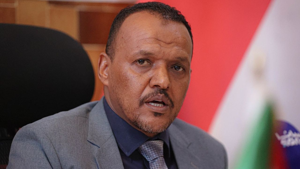 Sudan'da 14 Milyon Yerinden Edildi: Şam Maslahatgüzarı Hasan HDK'yi Suçladı